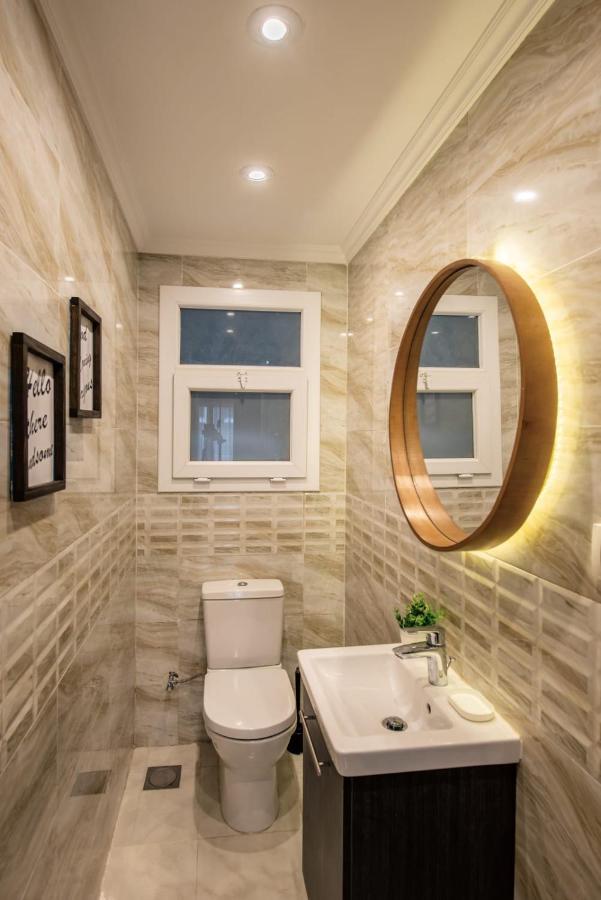 Appartement Waterfront Designer 2br - 5 Min To Airport Le Caire