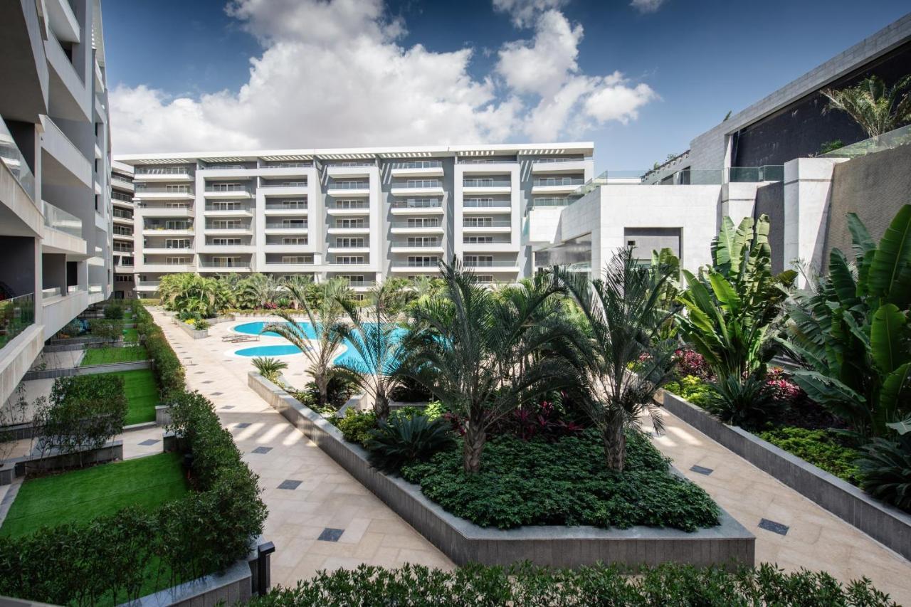 Waterfront Designer 2br - 5 Min To Airport Appartement Le Caire