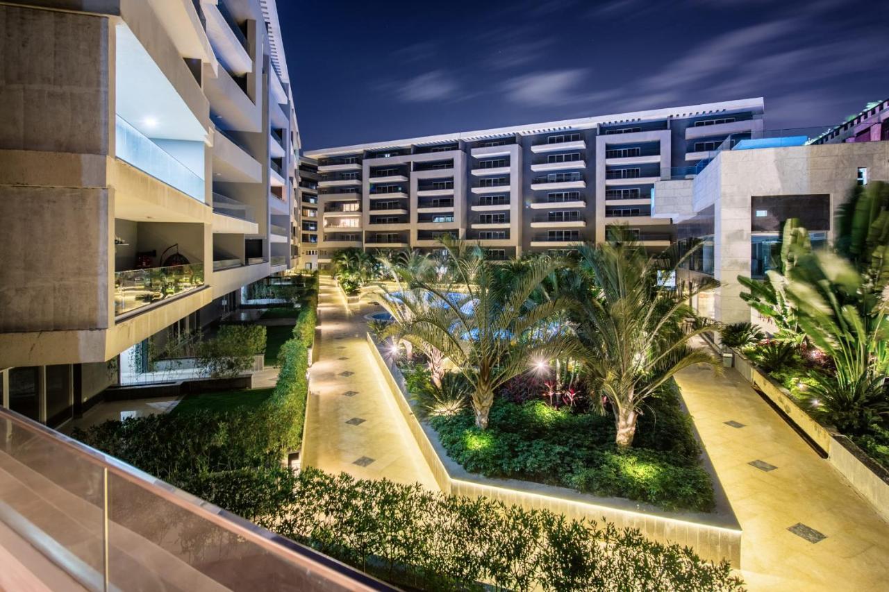 Waterfront Designer 2br - 5 Min To Airport Le Caire