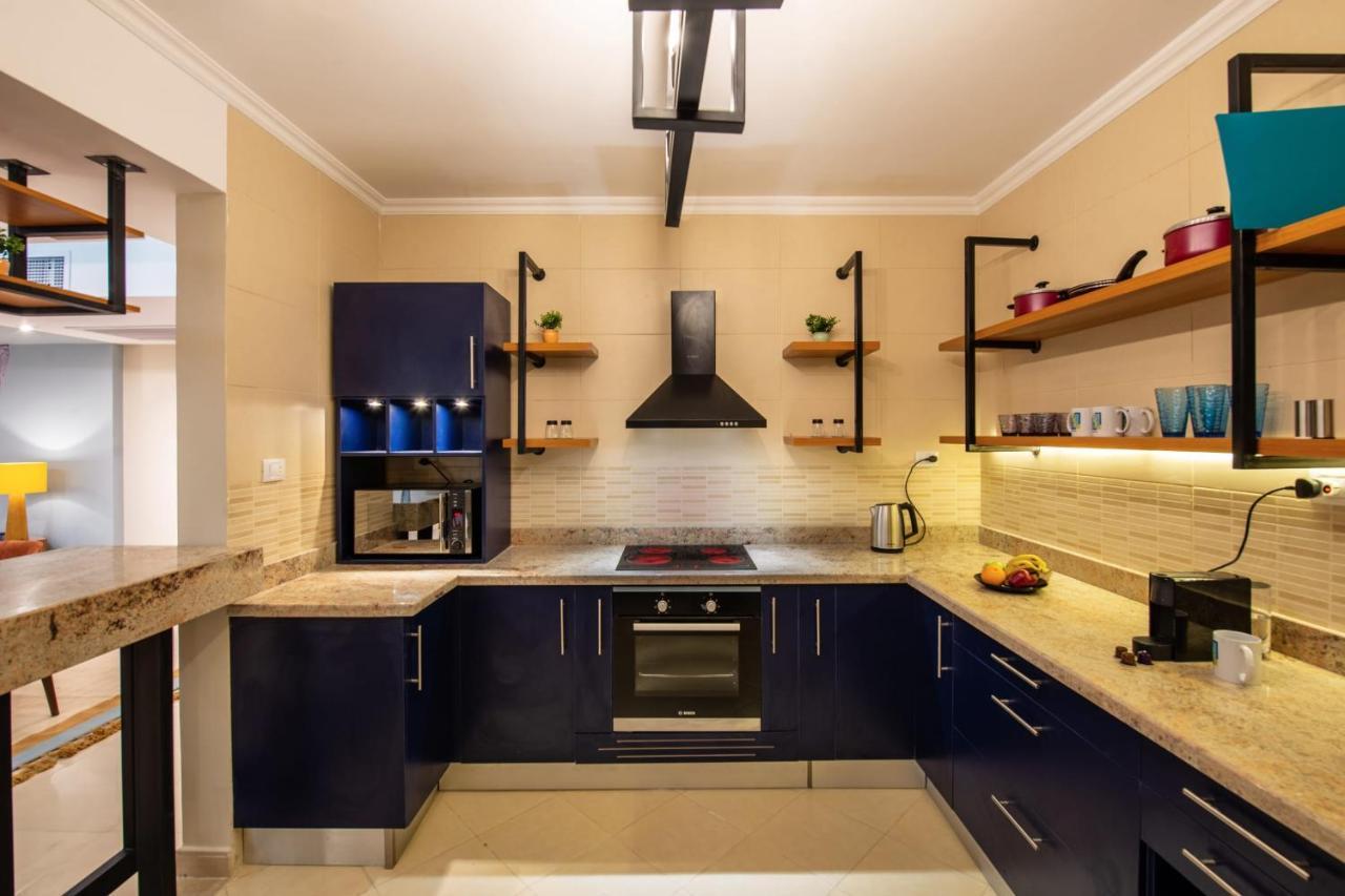 Waterfront Designer 2br - 5 Min To Airport * Le Caire